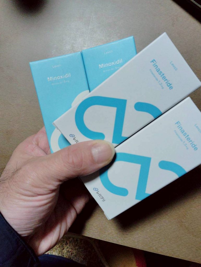 Aさんがレバクリで処方を受けたフィナステリドとミノキシジルの内服薬